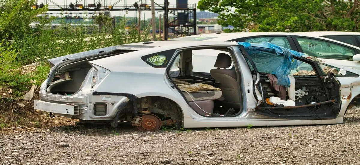 Get Instant Cash For Totaled Car With Junk Car Hub